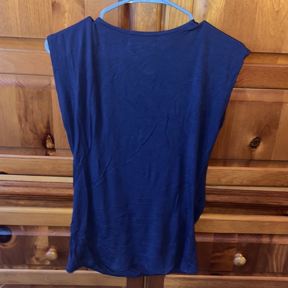 A Pea In The Pod Top - Picture 7 of 9